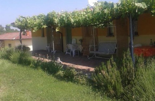 Montecalvo Versiggia Maison | Agriturismo Casa Re