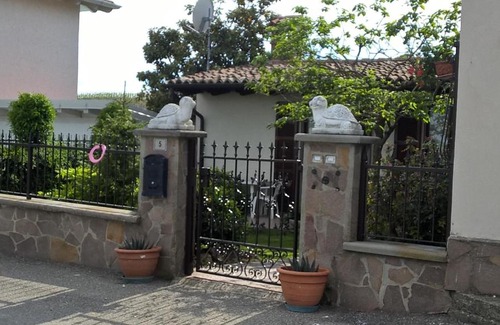 Montecalvo Versiggia Maison | Agriturismo Bagarellum