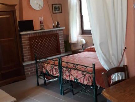 Montecalvo Versiggia Maison | Agriturismo Bagarellum