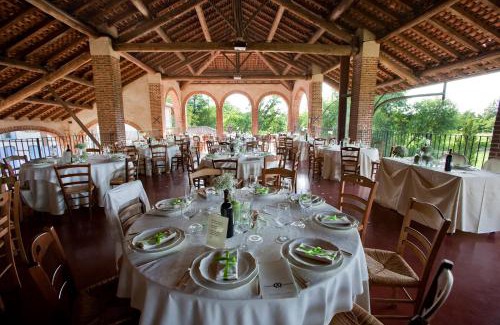 Besate Maison | Agriturismo Cascina Caremma