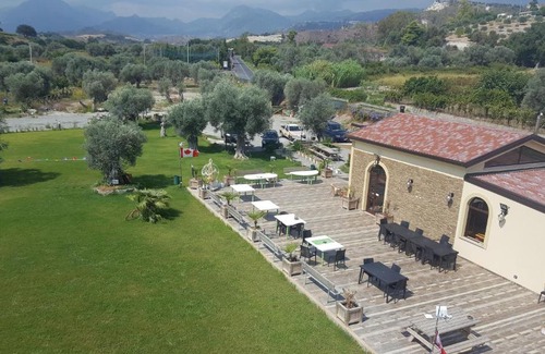 Bianco Maison | Agriturismo Donna Beatrice