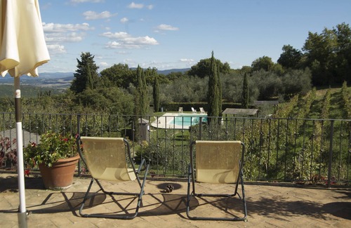 San Macario In Monte Appartement | Agriturismo for 4 with a shared pool, by a village