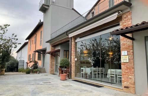 San Martino di Rosignano Monferrato Maison | Agriturismo Le Tre Rose - Cantina Zanello