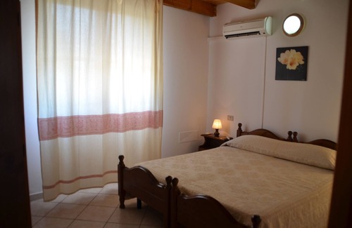 San Giovanni Suergiu Maison | Agriturismo Agrifoglio