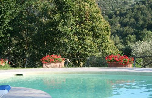 Torgiano Maison | Agriturismo La Montagnola