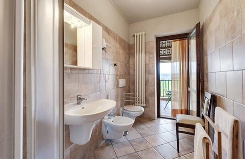 Castelnuovo Calcea Autre | Agriturismo La Mussia Salvia 2 Double Rooms Swimming pool Car Charger .