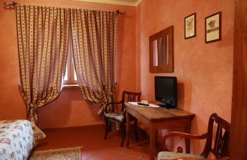 Revello Autre | Agriturismo La Virginia