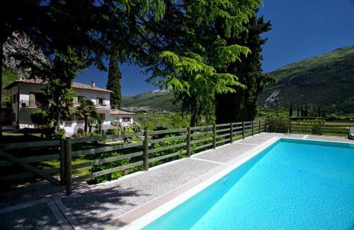 Ceniga Lit Et Petit-Déjeuner | Agriturismo Maso Lizzone