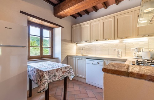 Cortona Autre | Agriturismo Pierle Cuiano La Loggia avec vue sur les montagnes, piscine partagée et Wi-Fi