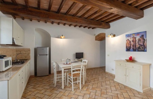 Monteroni d'Arbia Villa | Vacances pour la détente dans le pays Sienne. Il est possible de manger le tipicol alimentaire