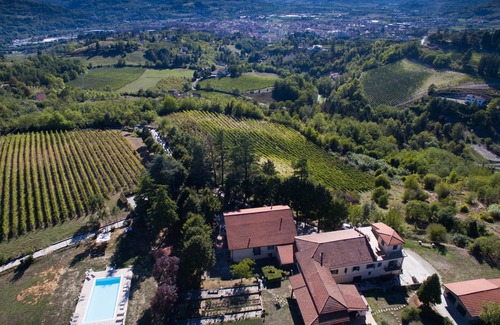 Acqui Terme Autre | Appartement Agriturismo Podere Luciano Tigli sur une colline à 3 km du centre d'Acqui