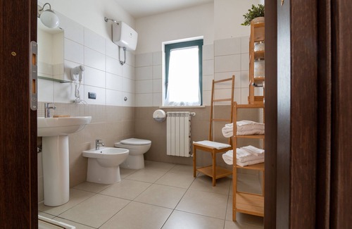 Poggio Picenze Maison | Agriturismo statale 17