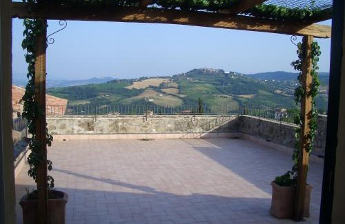 Fratta Maison | Agriturismo Tenuta Conti Faina