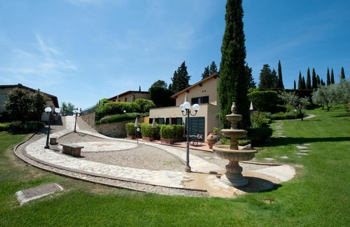 Impruneta Maison | Agriturismo Vecchio Borgo Di Inalbi