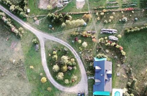 Komancza Maison | Agroturystyka Zadnie Łuki