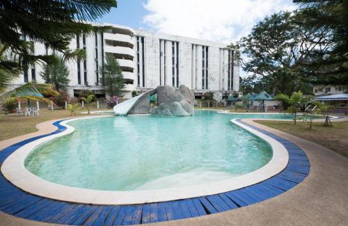 Morong Appartement | AGTA Nest Loft in Subic Bay with Self-Serve Breakfast - WiFi, Monkeys, Pet Friendly with a Fee
