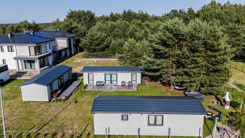 Ostrowo Maison | "AGUŚ" Komfortowe i nowczesne domki w cichej okolicy niedaleko plaży