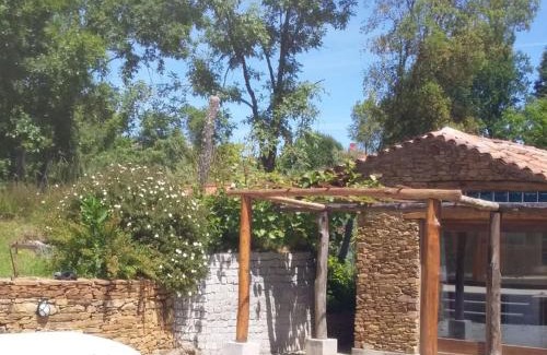 Moitas Appartement | Agua Azul poolside rest a luxurious rural woodland idyll