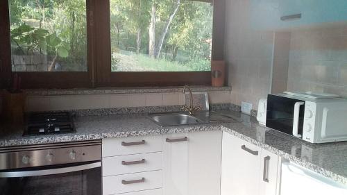 Moitas Appartement | Agua Azul poolside rest a luxurious rural woodland idyll