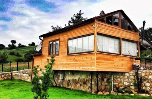 Yenisehir Chalet De Ski | AHŞAP EV, DOĞAL YAŞAM, MÜKEMMEL DOĞA, KUŞ SESLERİ