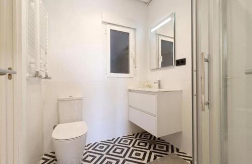 Puerta del Angel Appartement | AH-Apartamentos de Diseño en Madrid Río