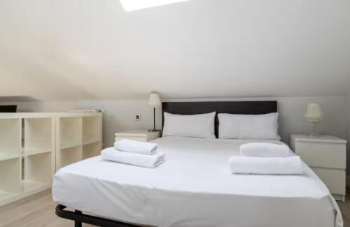 Guindalera Appartement | AH- Descubre Madrid desde un ático con estilo acogedor