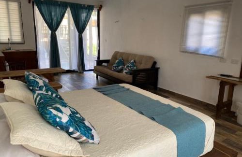 El Cuyo Maison | Ah Muzenkab