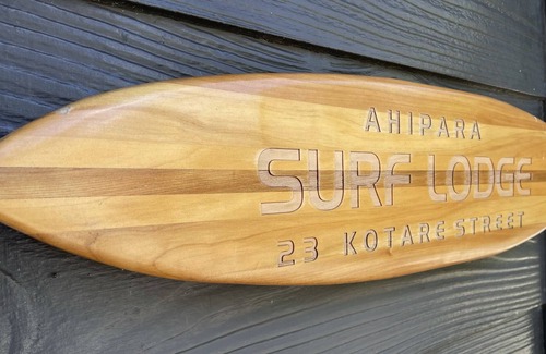 Ahipara Maison | Ahipara Surf Lodge (Absolute Beachfront!)