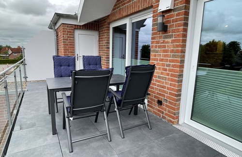 Wangerland Appartement | Ahoi Hooksiel - Familienfreundliche 5-sterne-ferienwohnung - Deichnähe