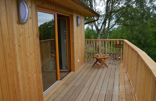 Aerzen Cabine | Maison dans les arbres Ahornhöhe avec accès sans obstacle