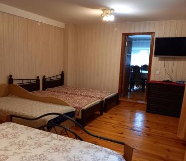 Gratiskes Maison | Aido ir Jovitos sodyba Jorunas