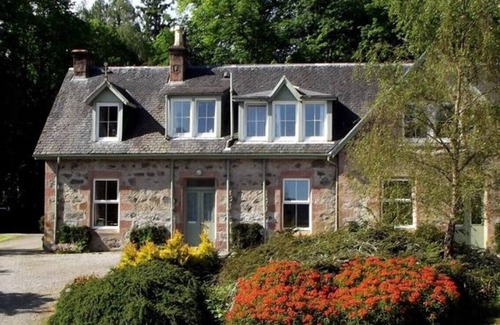 Glen Urquhart Cottage | Aigas Holiday Cottages Old Stable the Dairy