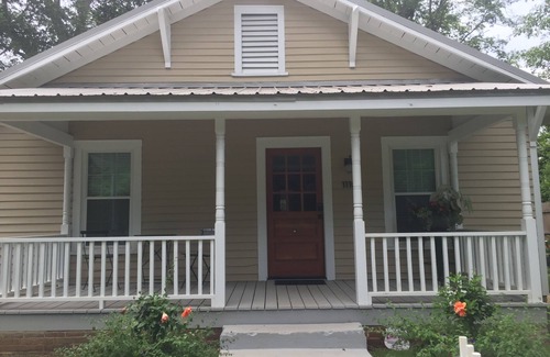 Aiken Cottage | Le cottage occupé d'Aeiken vous attend!