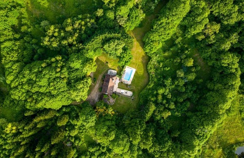 Saint-Pierre-de-Frugie Villa | Aillac Farmhouse - Quatre Chambres Villa, Couchages 11