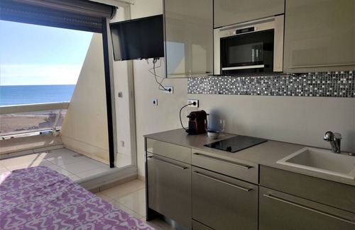 Naturist Village Appartement | Studio climatisé pour 2 avec parking et wifi