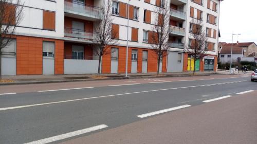 Villefranche-sur-Saone Appartement | Air-conditioned 2 bedroom duplex apartment 5 people