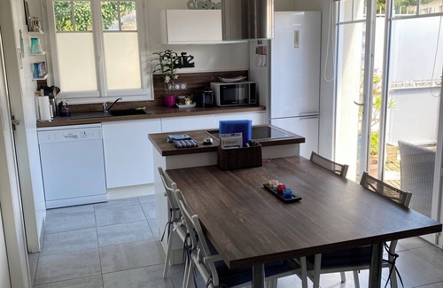 Quartier de l'Hippodrome Maison | Air-conditioned house 50m² with terrace, parking - 7 min shops and 10 min beach.