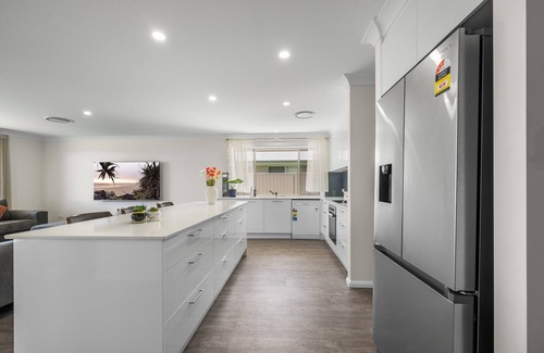 South West Rocks Maison | Air Conditioning * Secured Parking * BBQ * No Linen