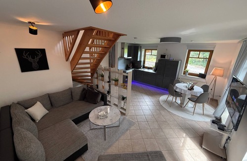 Horn Appartement | Air-conditioned, freshly renovated maisonette apartment + wallbox (perfect location in Horn)