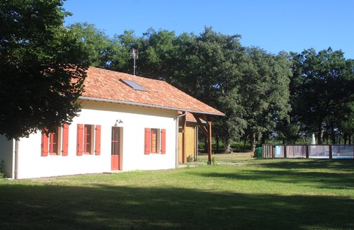 Saint-Gor Cottage | Gite climatisé 8 personnes avec piscine chauffée au cœur de la forêt landaise