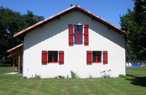 Saint-Gor Cottage | Gite climatisé 8 personnes avec piscine chauffée au cœur de la forêt landaise