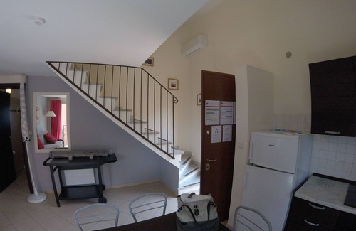 Lozari Maison | DUPLEX climatisé , idéalement situé pour découvrir la corse , plage à 200 m