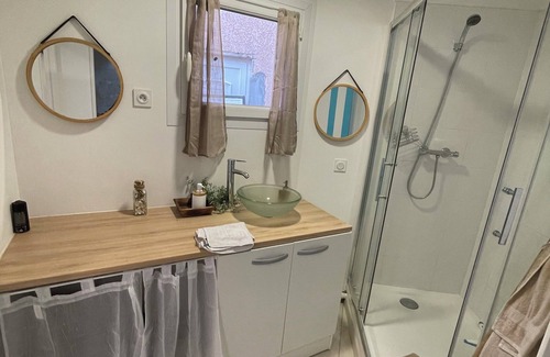 Loire-sur-Rhone Appartement | Studio climatisé, indépendant avec terrasse privative