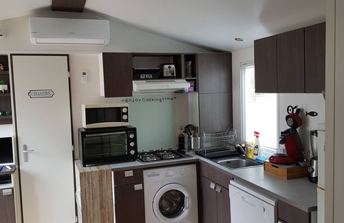 Vic-la-Gardiole Maison | Mobile Home climatisé - TV - 3 chambres tout confort près de la Méditerranée