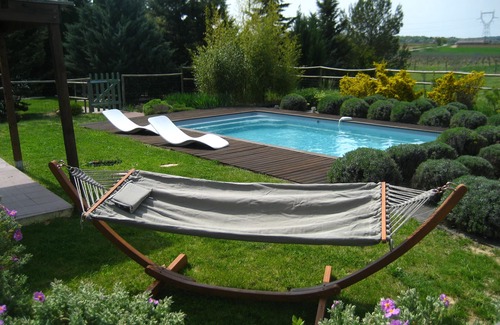 Blauzac Maison | Gîte climatisé: piscine réservée à votre usage, superbe vue sur les Cévennes