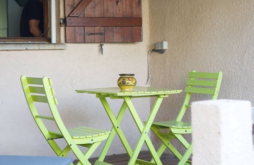 Venzolasca Maison | Maison climatisée,fibrée,2 chambres, 2 exterieurs,9 min à pieds plage de sable