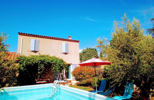 Maubec Maison | Maison de 90m2 tout confort , jardin , piscine