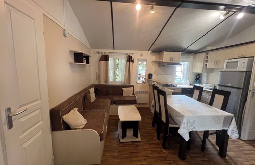 Lunel Maison | Air-conditioned mobile home with terrace - between sea and Camargue