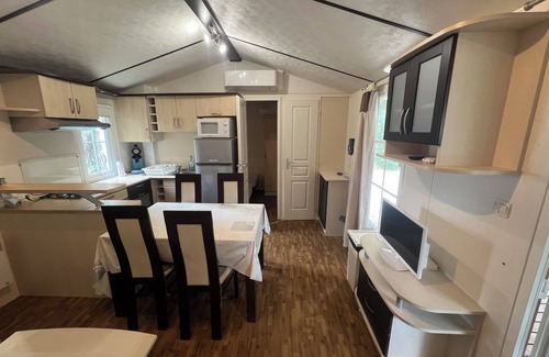 Lunel Maison | Air-conditioned mobile home with terrace - between sea and Camargue