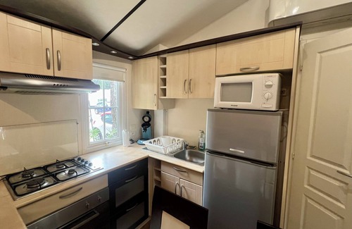 Lunel Maison | Air-conditioned mobile home with terrace - between sea and Camargue